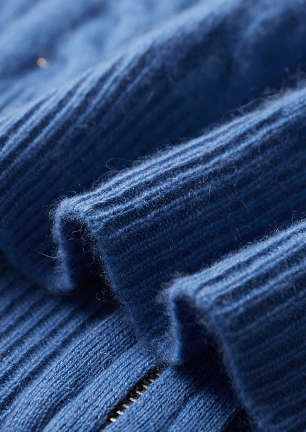 PREMIUM CASHMERE CABLE KNIT ZIPPER HOODIE