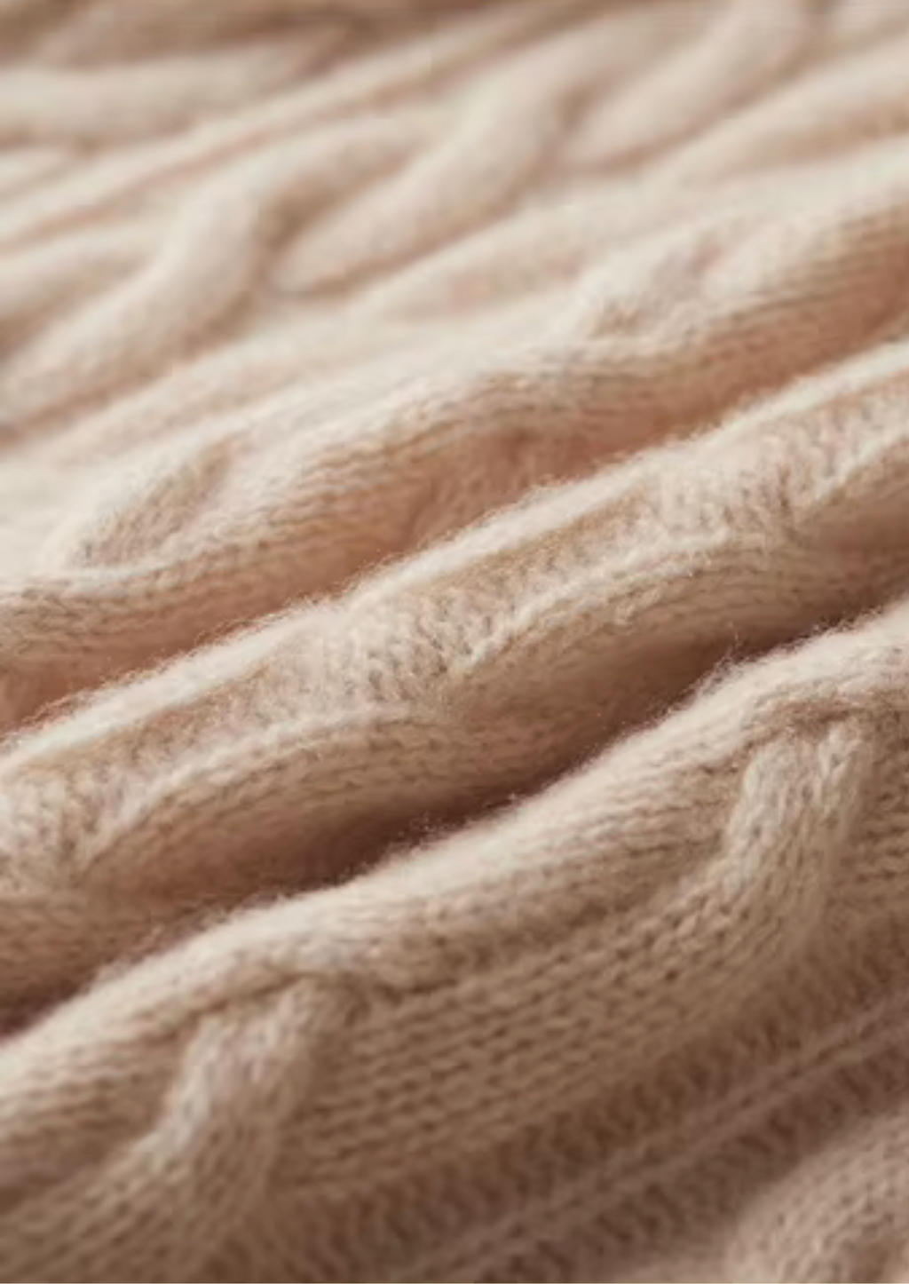 PURE EXTRA-FINE MERINO WOOL CABLE KNIT CREWNECK
