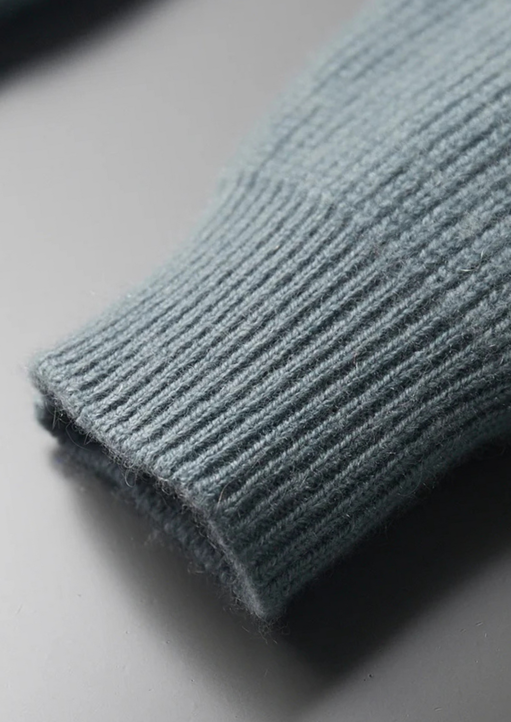 PREMIUM CASHMERE RIBBED CARDIGAN