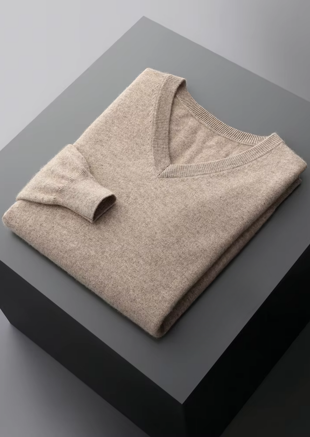 PURE EXTRA-FINE MERINO WOOL CLASSIC V-NECK SWEATER