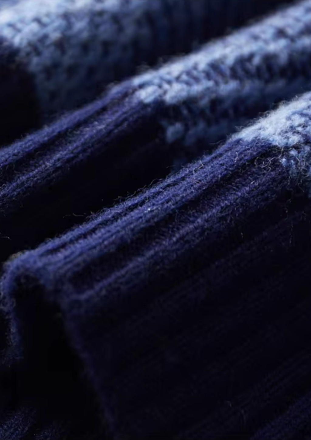 PURE EXTRA-FINE MERINO WOOL TWO TONE PATTERNED MOCKNECK