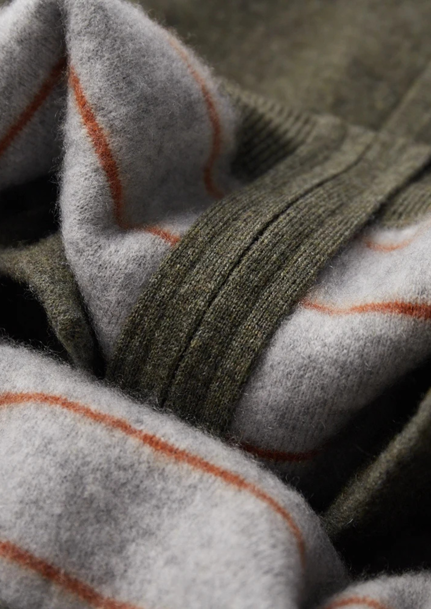 PREMIUM CASHMERE TWO TONE ZIP CARDIGAN