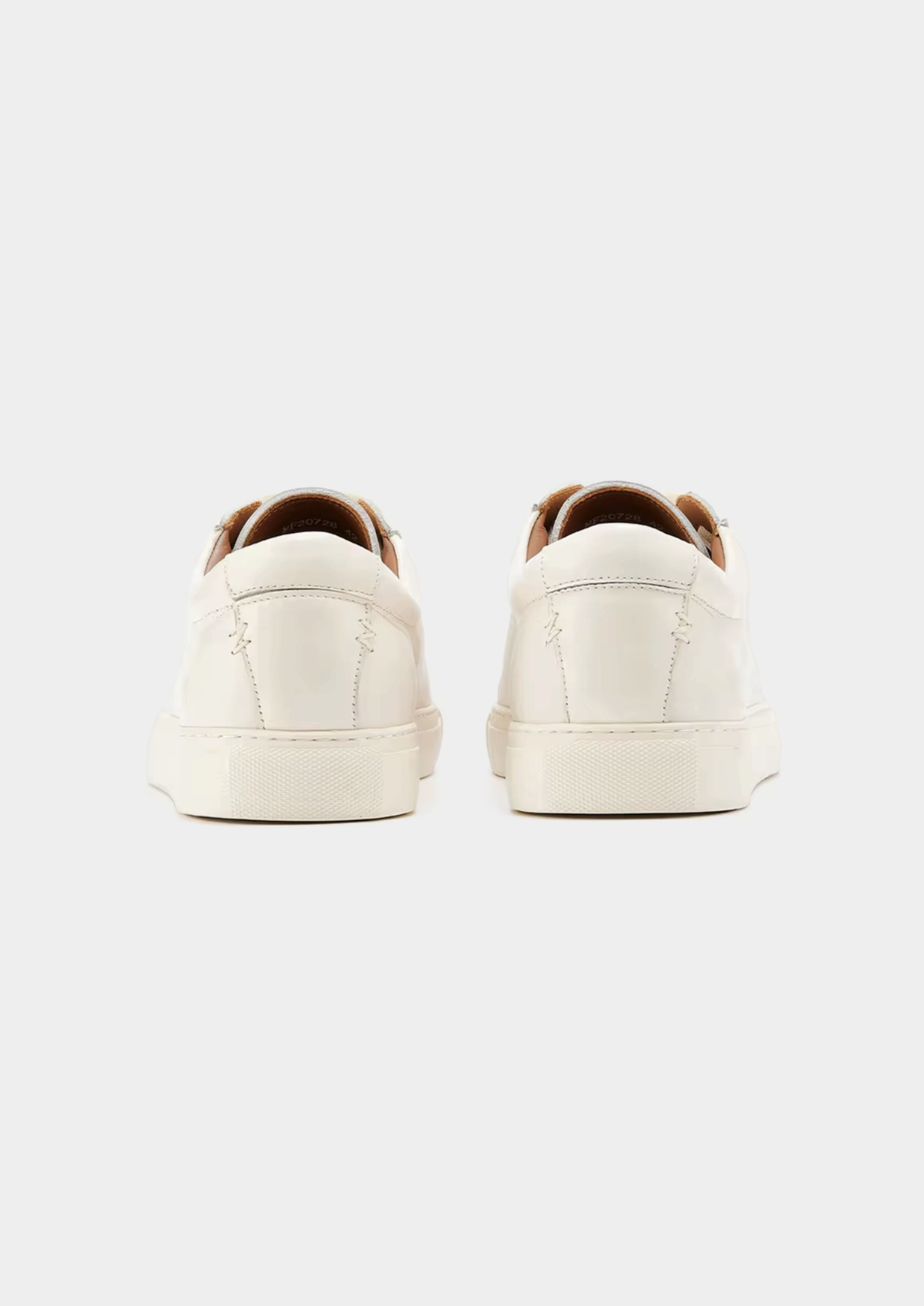 IVORY ESSENTIAL LEATHER SNEAKER